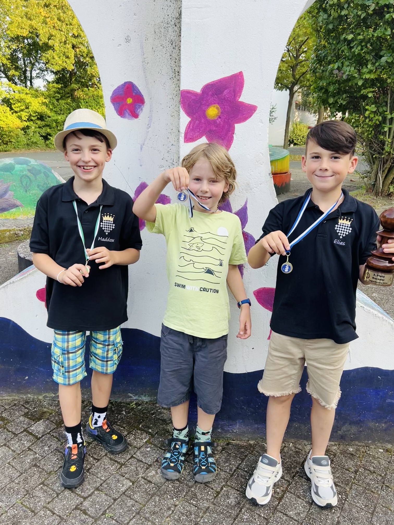 Ein Foto von Maddox, Max und Elias bei der Brackeler Jugendarena