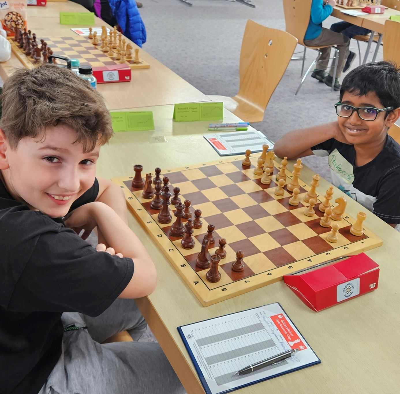 Ein Bild vom Spiel zwischen Alexander und Prahasith 